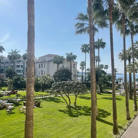 Apartment Grand Cormoran Avec Terrrasse Cannes